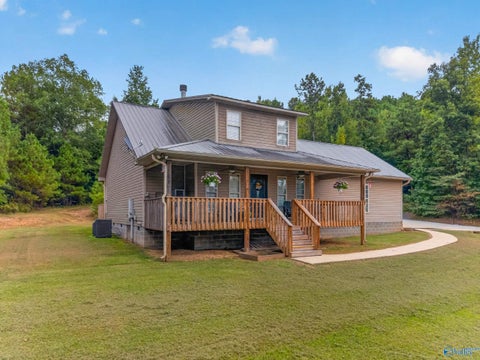 Homes For Sale - 2320 Cochran Springs Road<br/> Calhoun County, Ohatchee, AL 36271