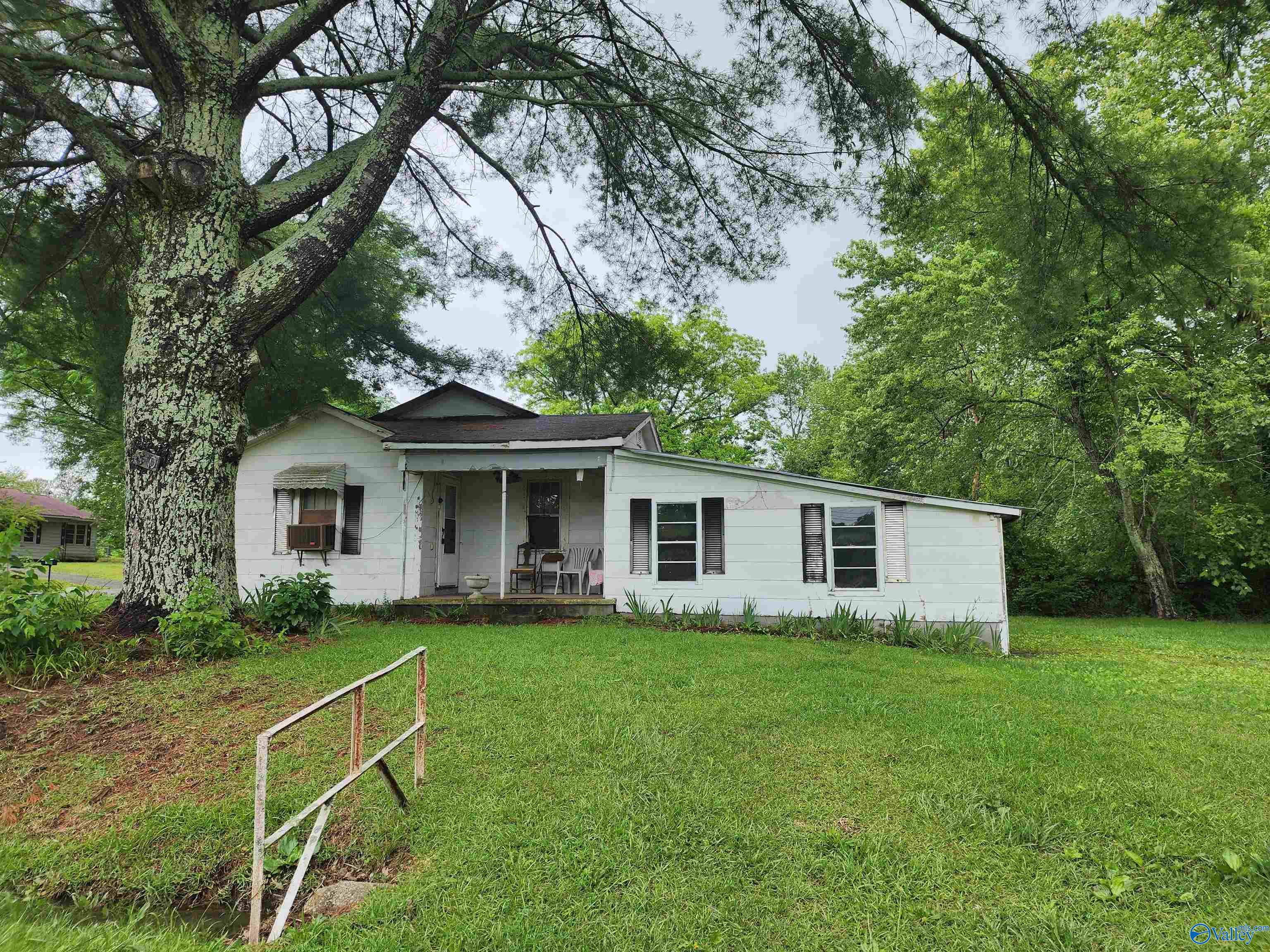 810 Summerville Road, Boaz, Alabama image 1