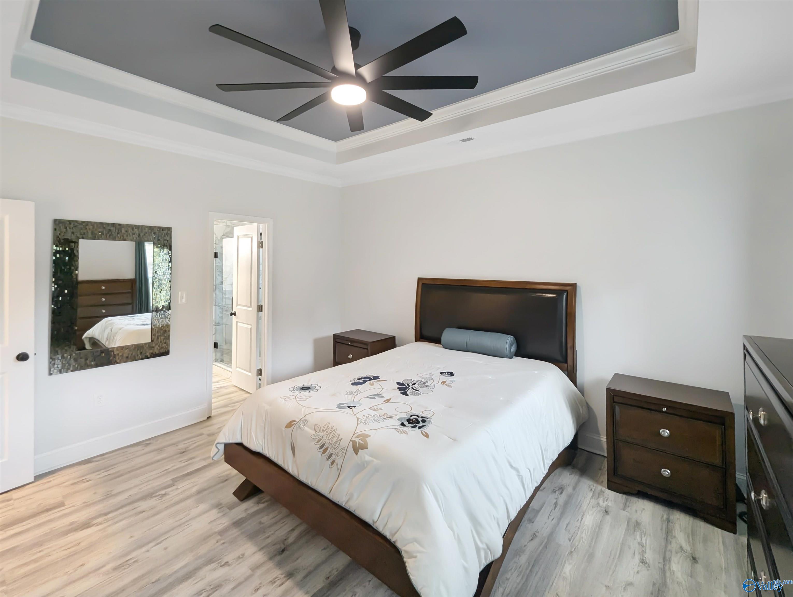 Picture for the property 1822789, 4 beds, 2 baths