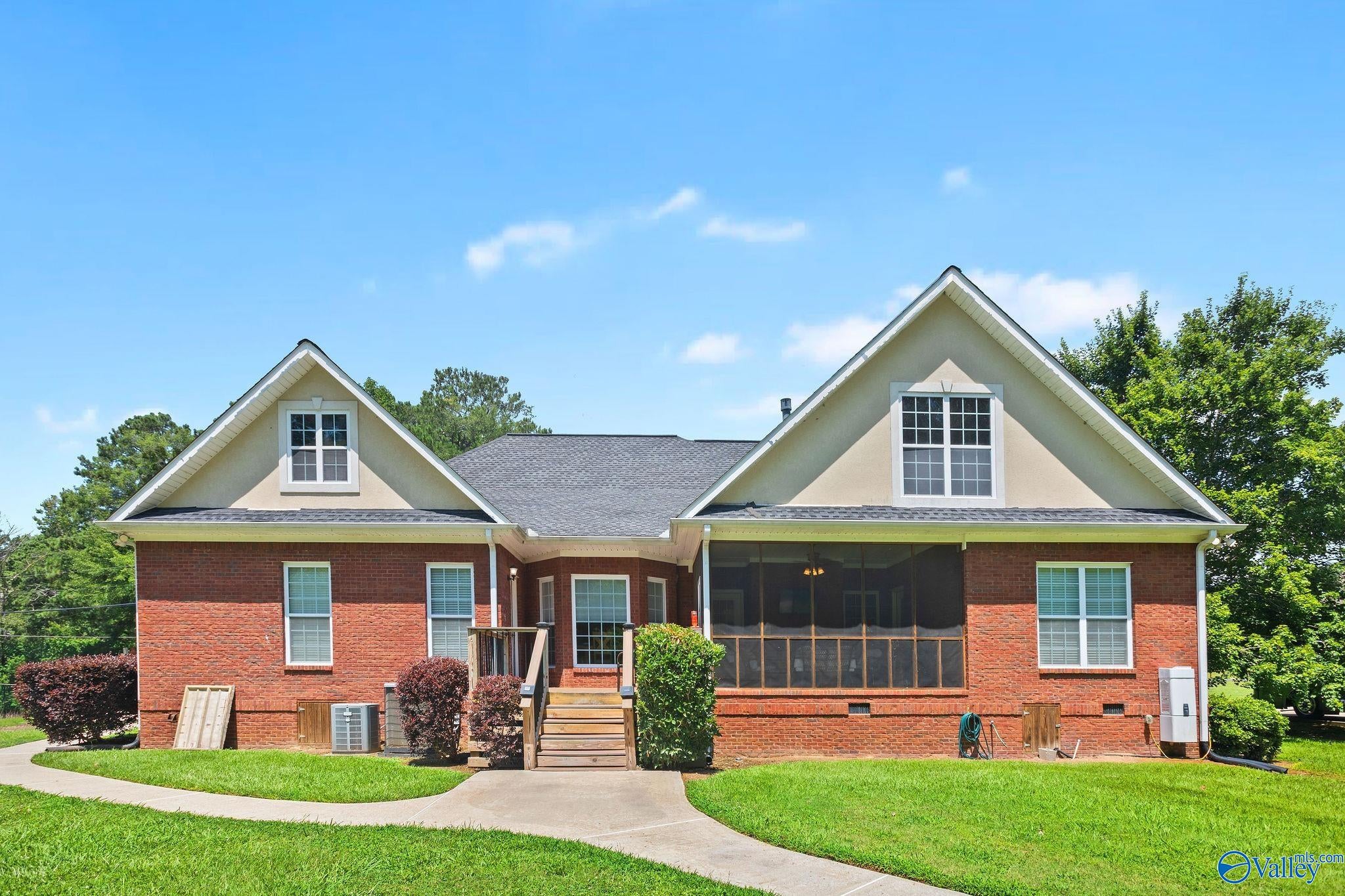 92 Garmon Road
