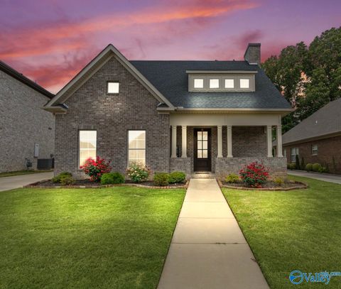 Photo of 2027 Sarah Lane, Decatur, AL 35603 (MLS # 21917408)