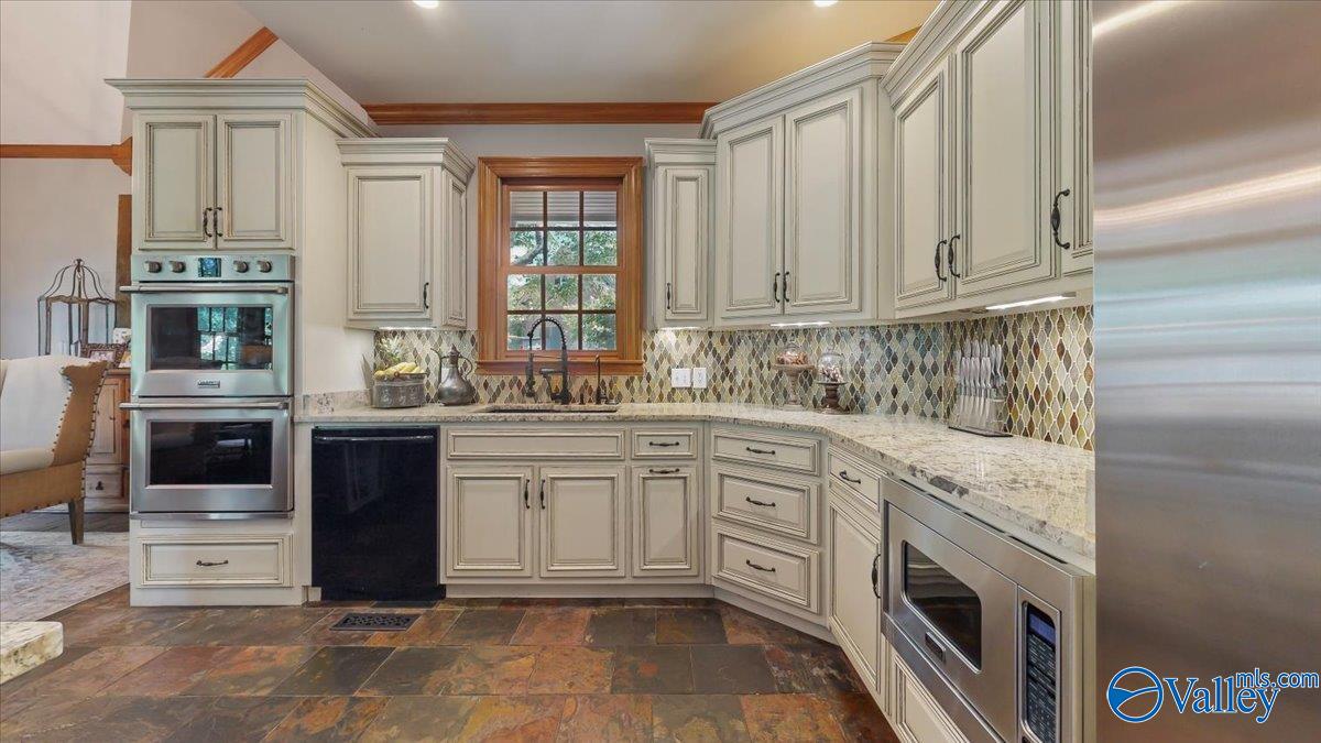 343 St Andrews Lane, Albertville, Alabama image 11