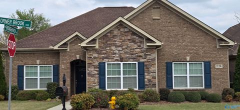 1124 Corner Brook NW Huntsville AL 35806