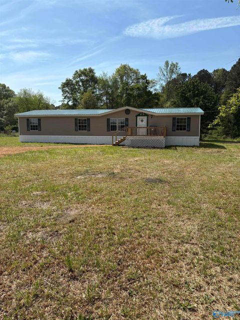 130 Blythe Mcdaniel Drive Gadsden AL 35901