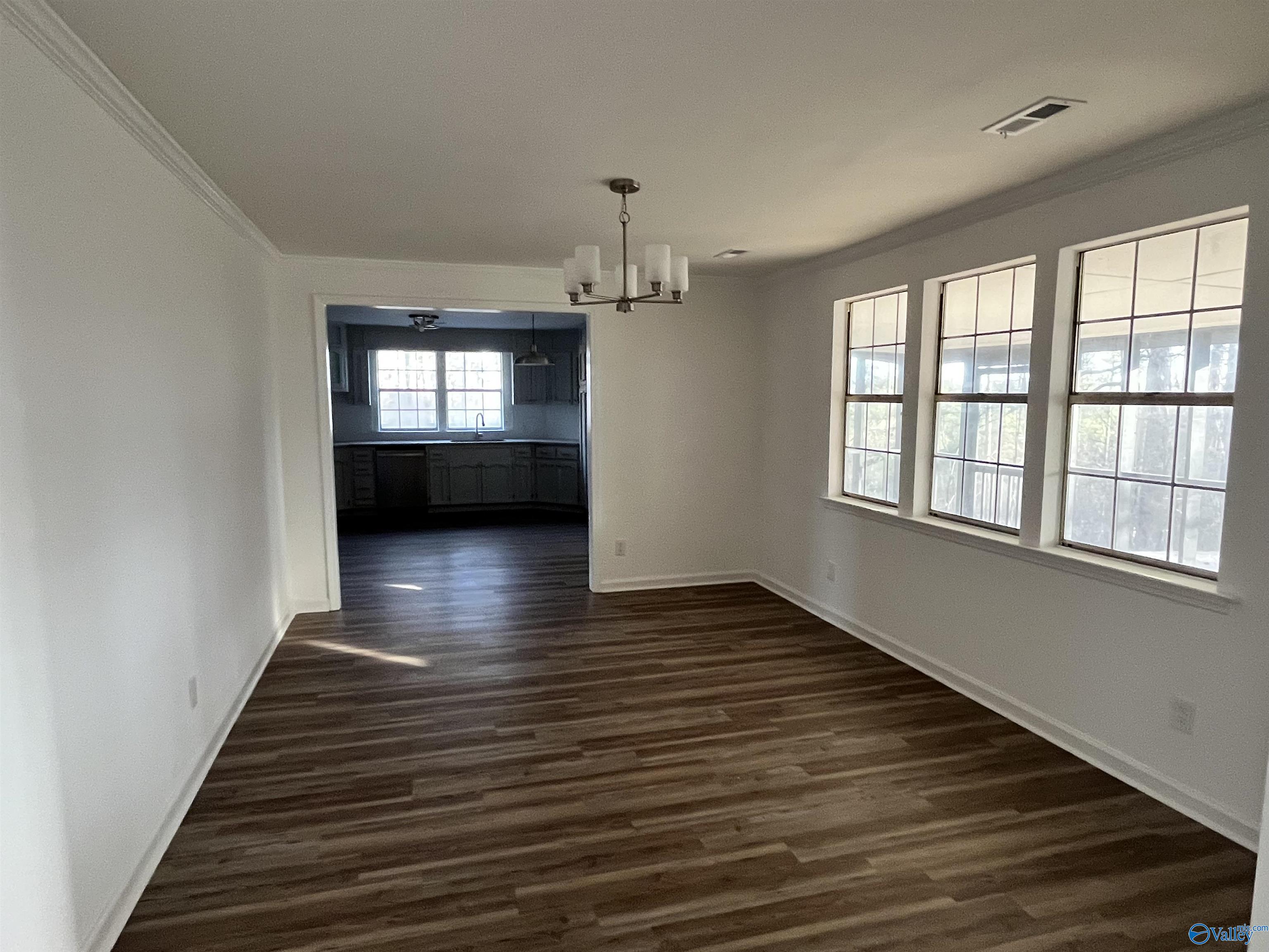 4001 Neely Court, Guntersville, Alabama image 3