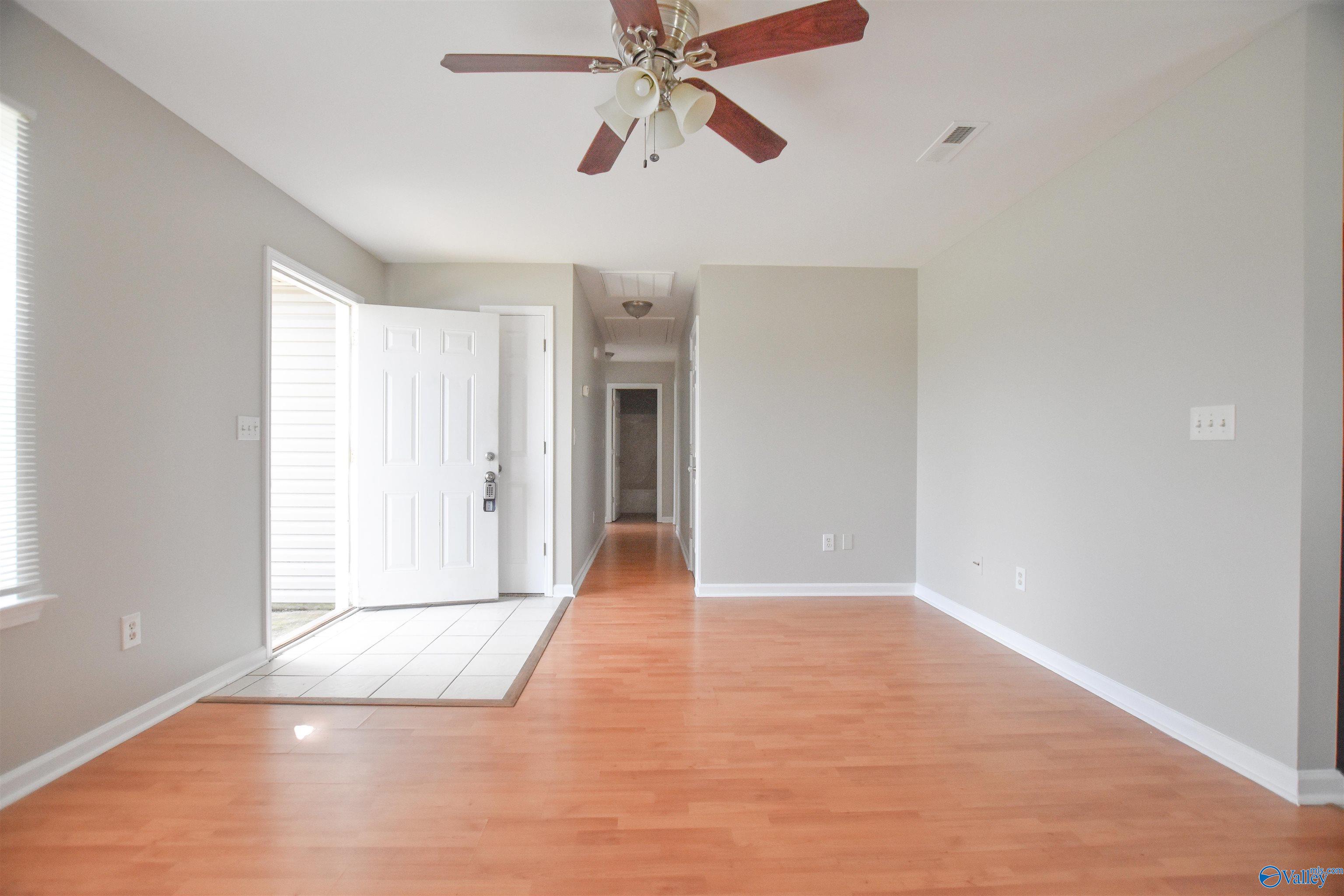 202 Travis Drive, Hazel Green, Alabama image 4