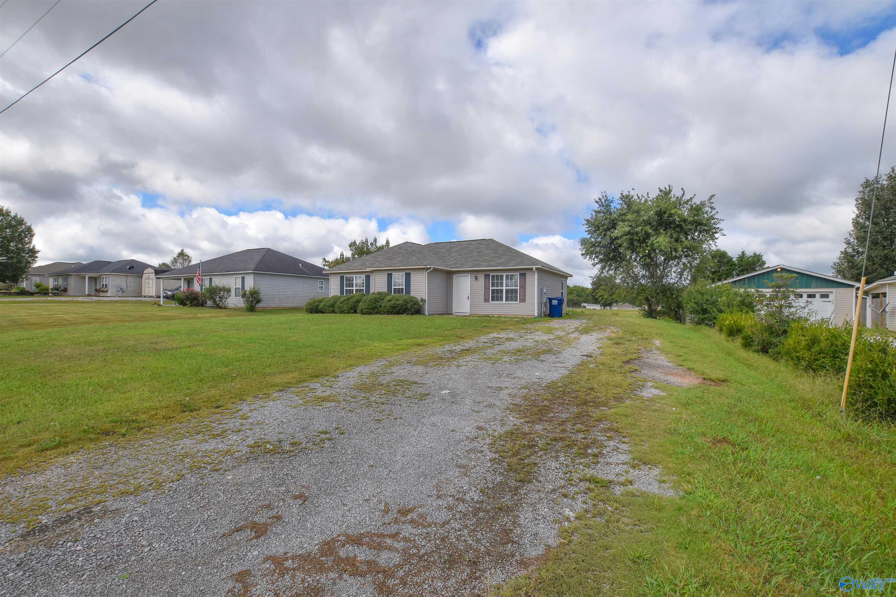 202 Travis Drive, Hazel Green, Alabama image 17