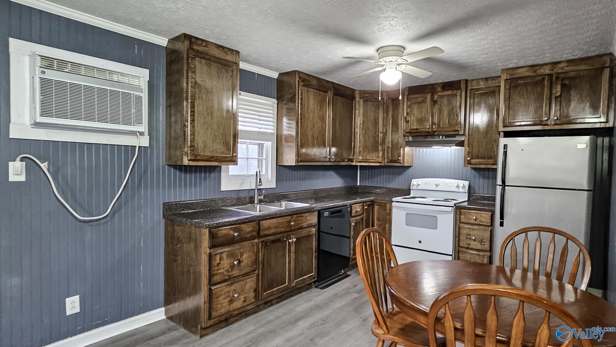 18222 Mcmunn Lane, Athens, Alabama image 11