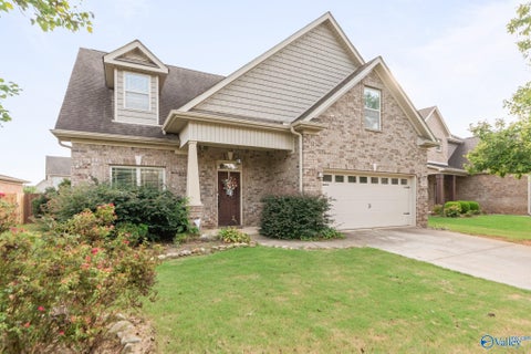 Homes For Sale - 119 Wolf Creek Trail<br/> Huntsville, AL 35824