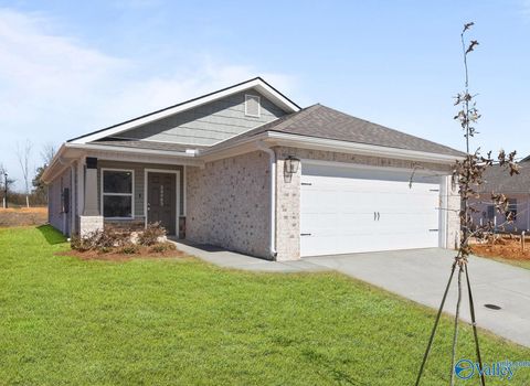 Homes For Sale - 27988 Devvenshire Drive<br/> Harvest, AL 35749