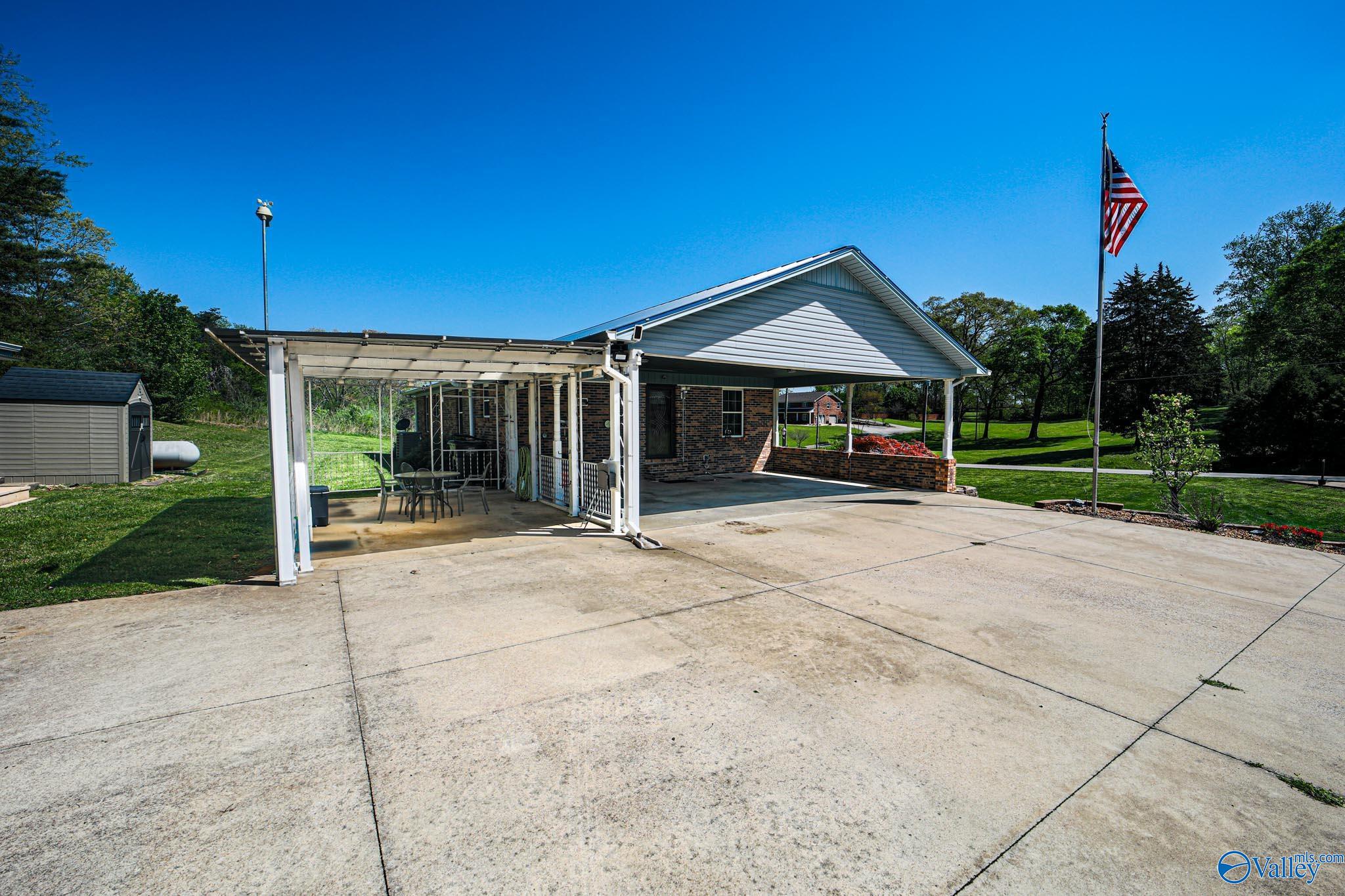 445 Brush Creek Road, Killen, Alabama image 6