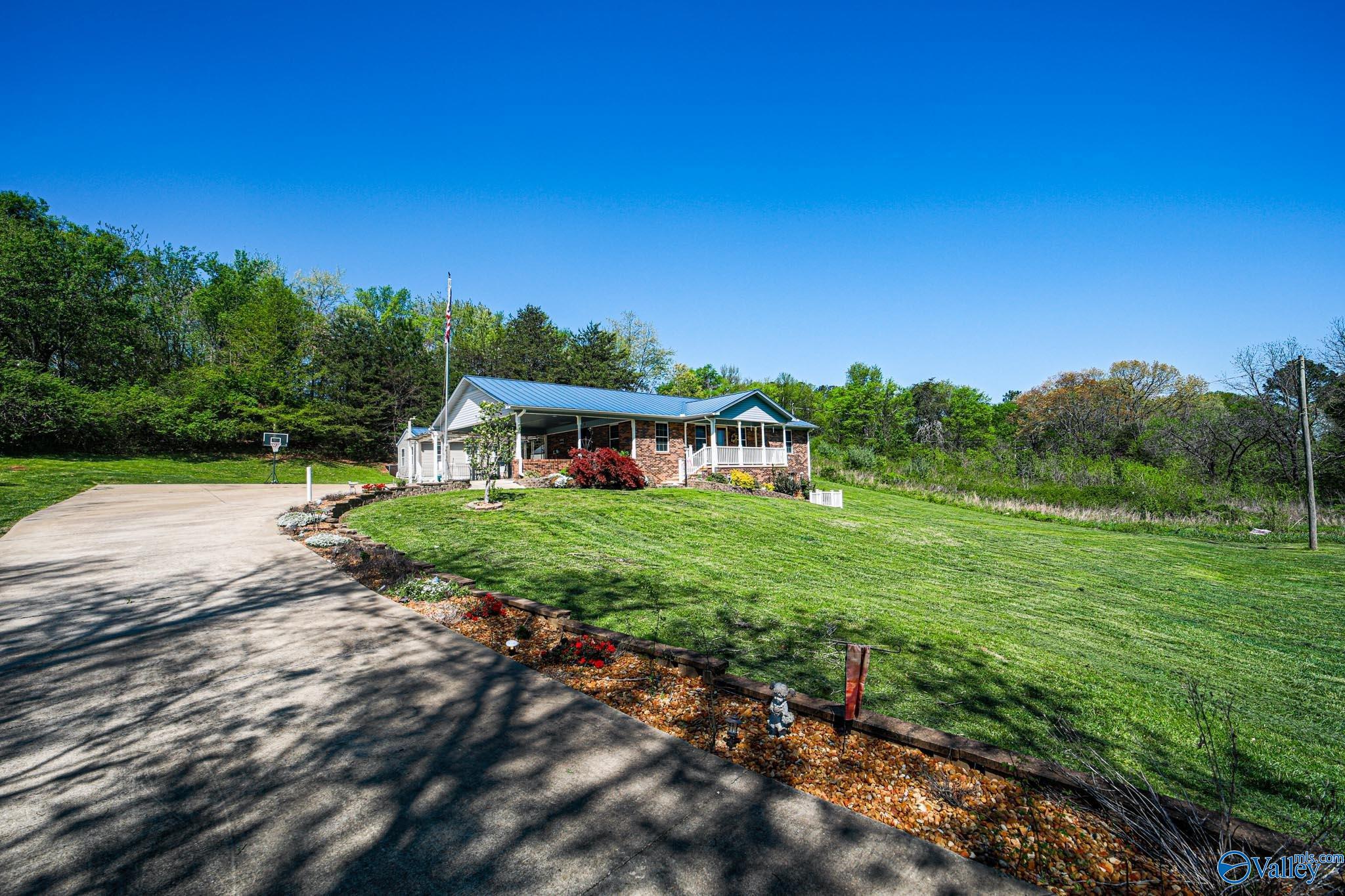 445 Brush Creek Road, Killen, Alabama image 9