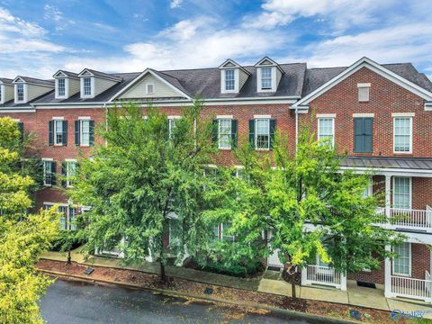 Homes For Sale - 17 Biltmore Drive<br/> Huntsville, AL 35806