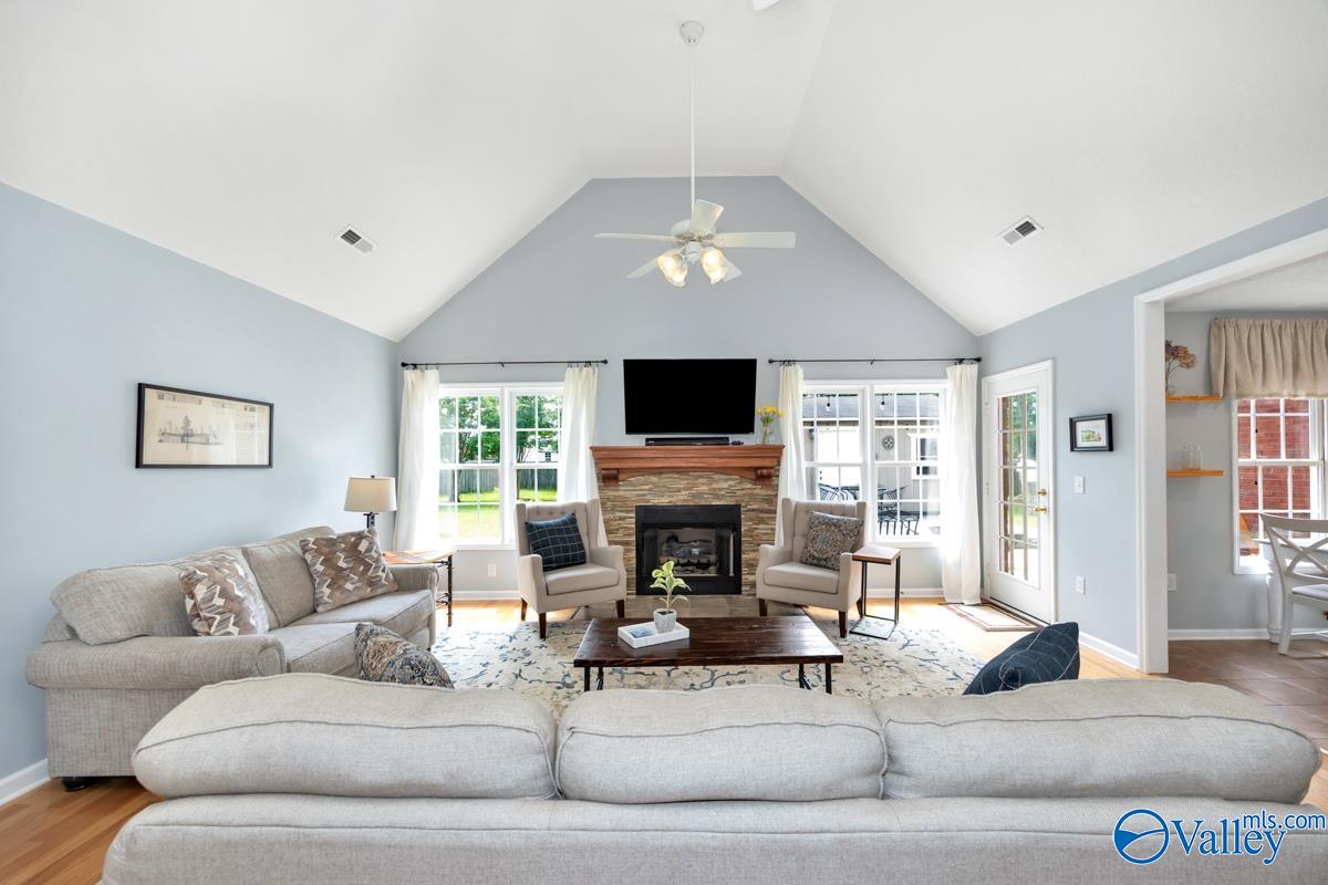 113 Smokey Quartz Drive, Madison, Alabama image 4