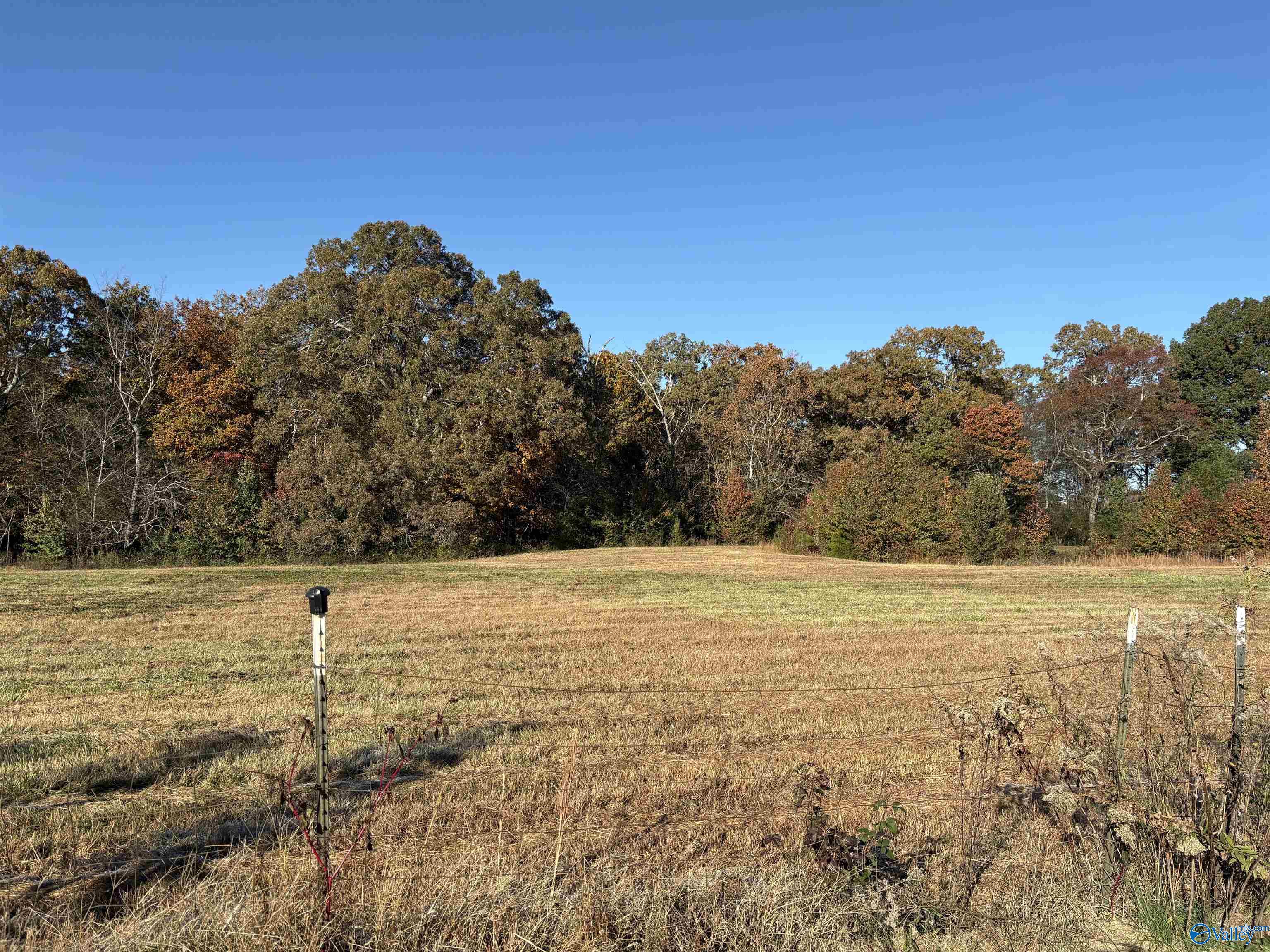 Hazel Green, Alabama 35750, United States, 3 Bedrooms Bedrooms, ,3 BathroomsBathrooms,Residential,Active,242758