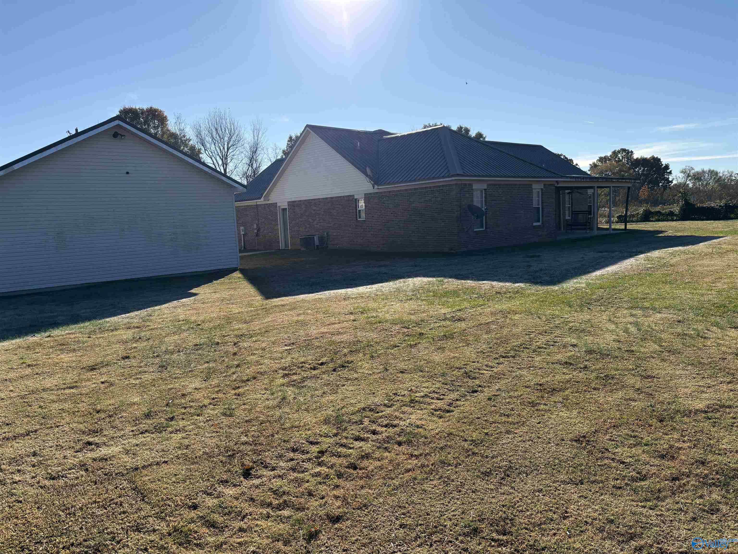 Hazel Green, Alabama 35750, United States, 3 Bedrooms Bedrooms, ,3 BathroomsBathrooms,Residential,Active,242758