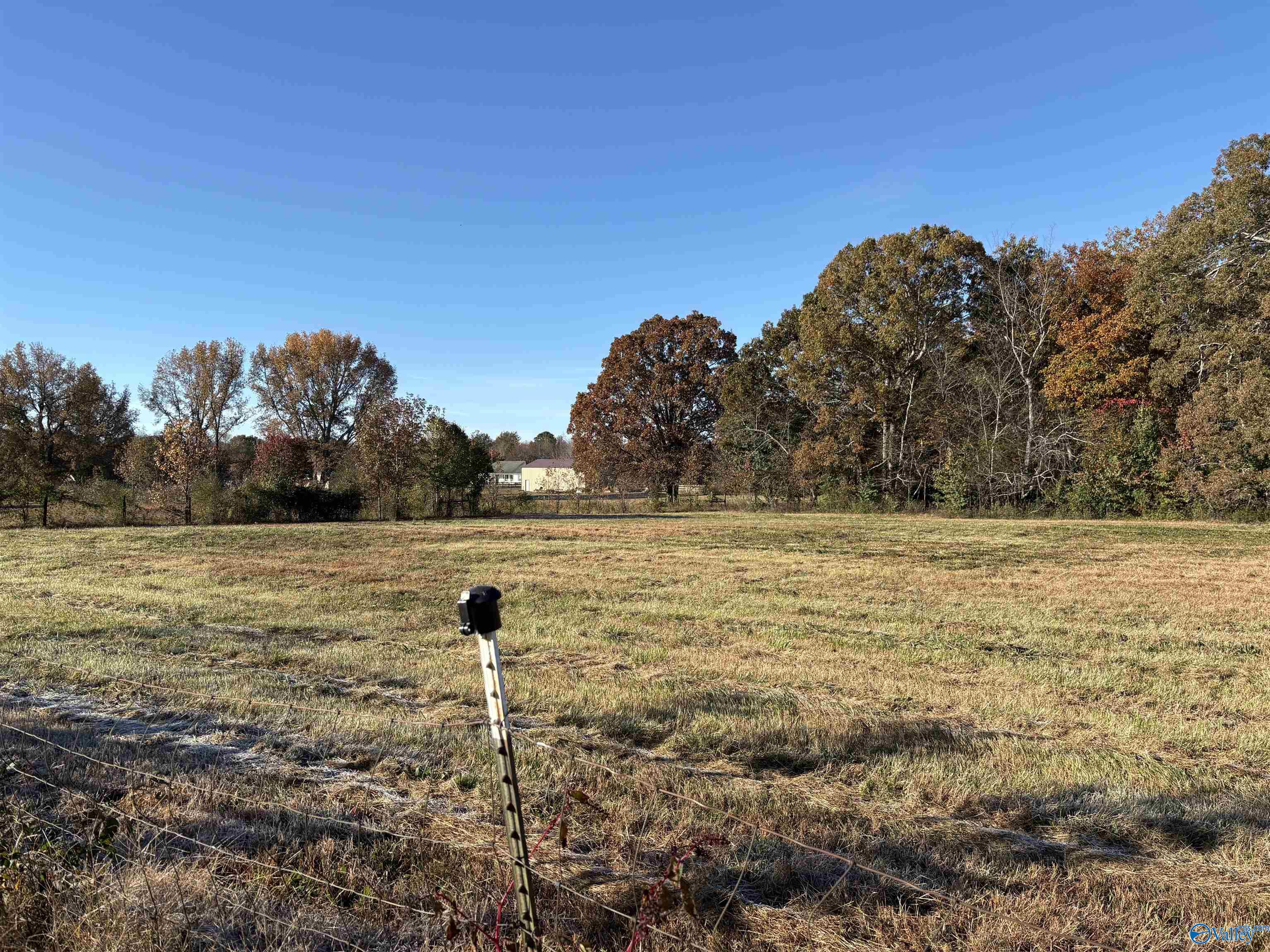 Hazel Green, Alabama 35750, United States, 3 Bedrooms Bedrooms, ,3 BathroomsBathrooms,Residential,Active,242758