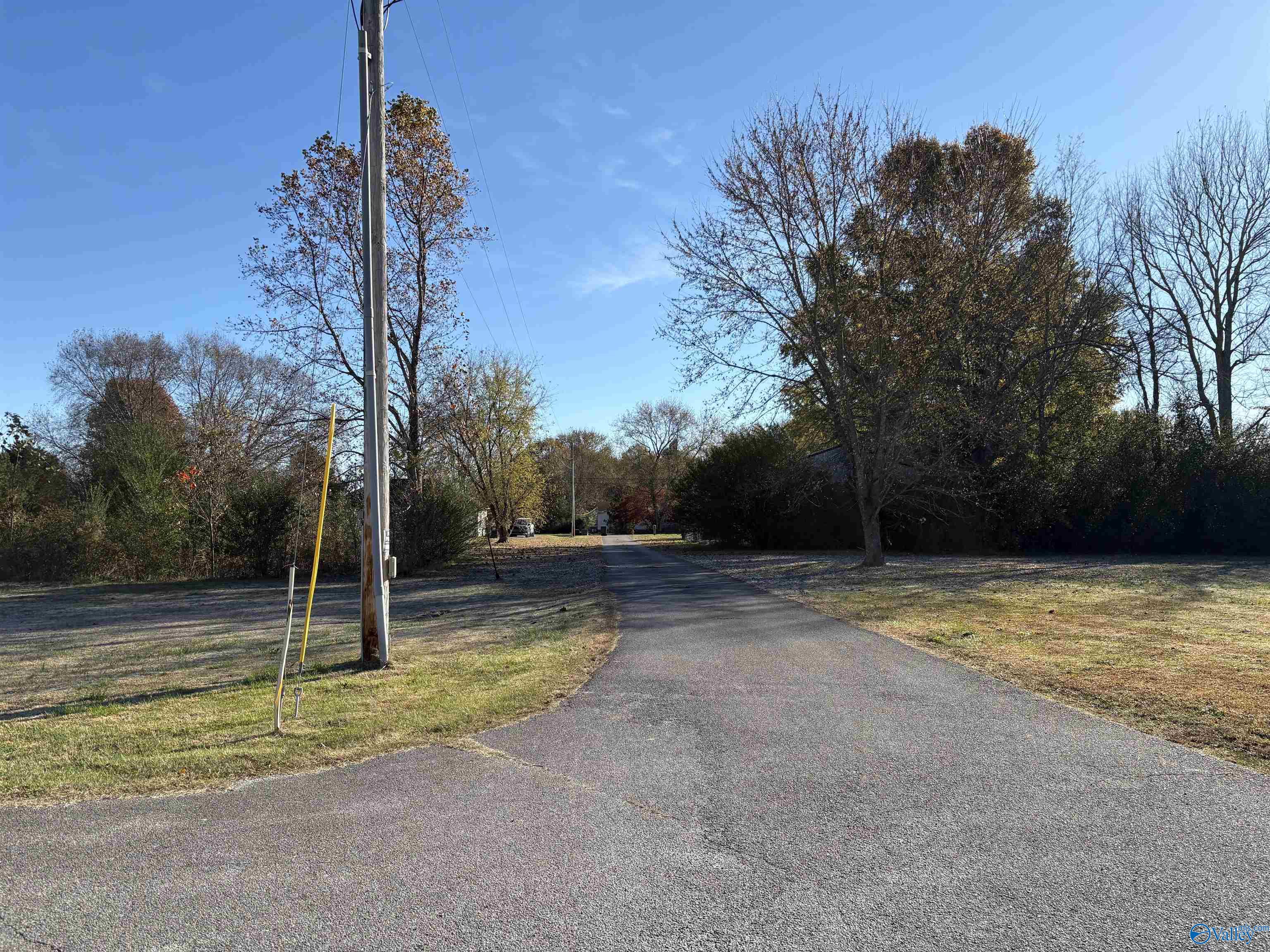 Hazel Green, Alabama 35750, United States, 3 Bedrooms Bedrooms, ,3 BathroomsBathrooms,Residential,Active,242758