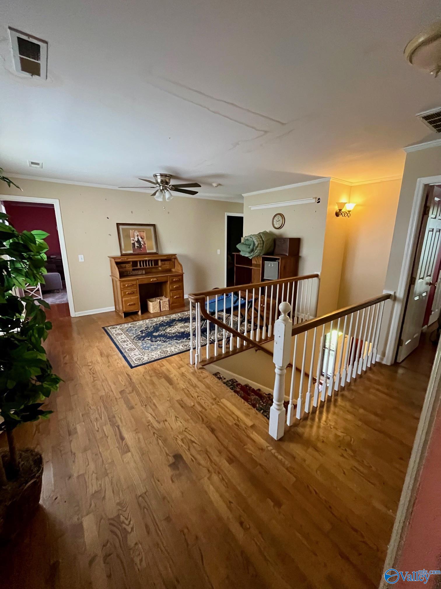 280 6th Street E