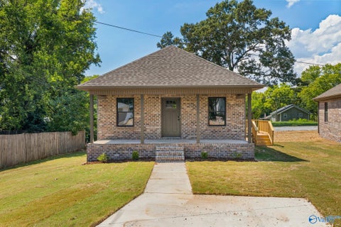 Homes For Sale - 107 N Fulton Street<br/> Florence, AL 35630