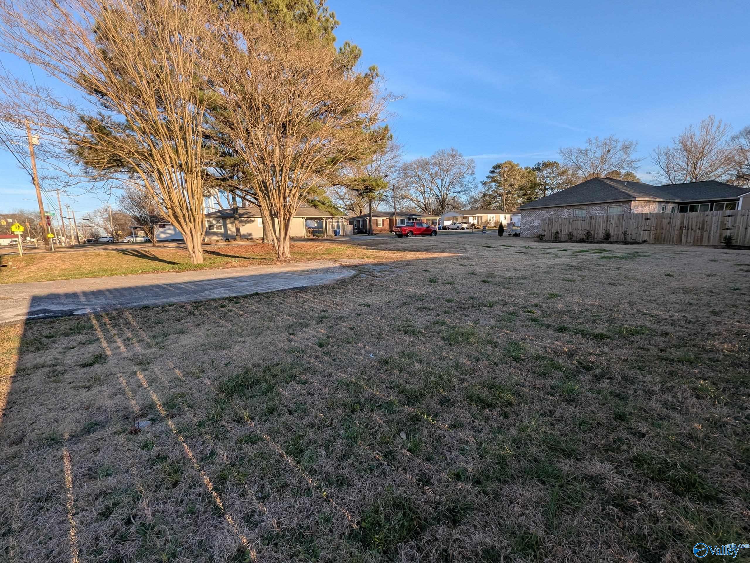 101 Prospect Drive, Hartselle, Alabama image 2