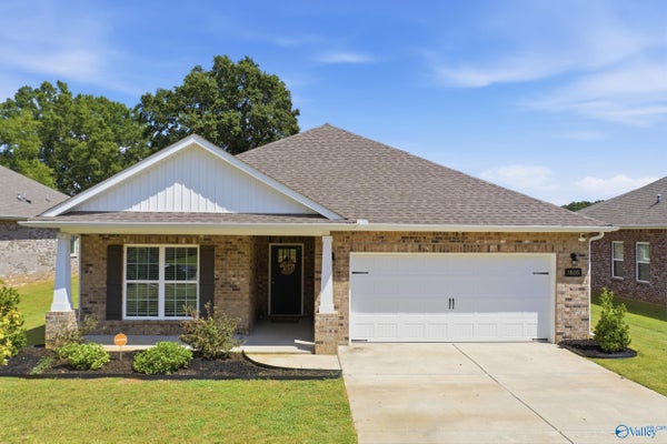 9105 MONTEAGLE BLVD, OWENS CROSS ROADS, AL 35763 - Image 12d5bfc8da9c32e7caa6b427ca29e9b9/916466665