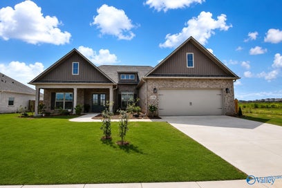 108 Pat Cain Drive New Market AL 35761