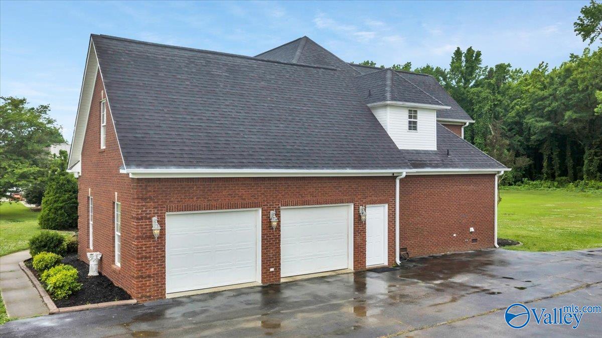 290 County Road 82