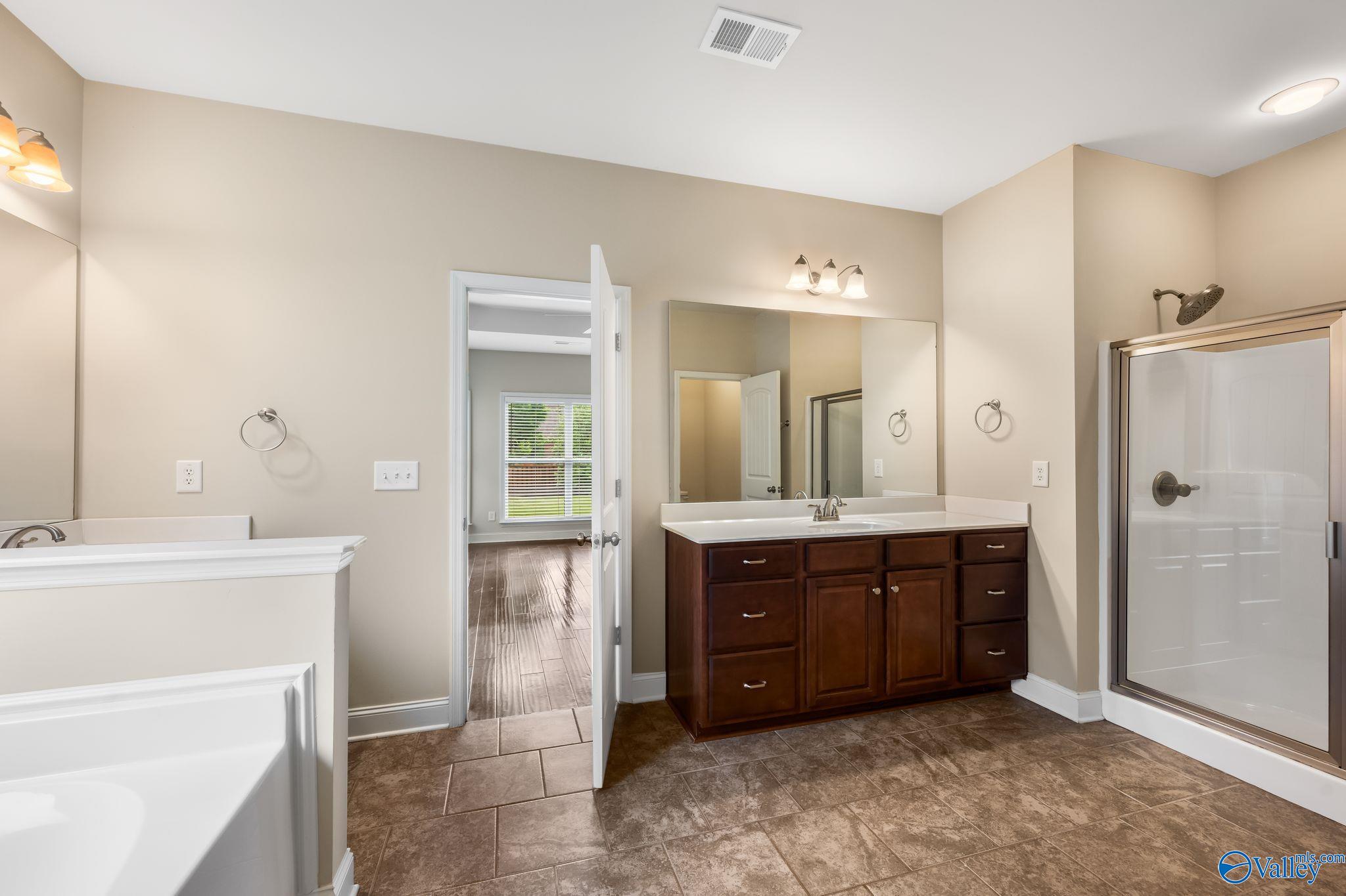 107 Rainwood Drive, Huntsville, Alabama image 28