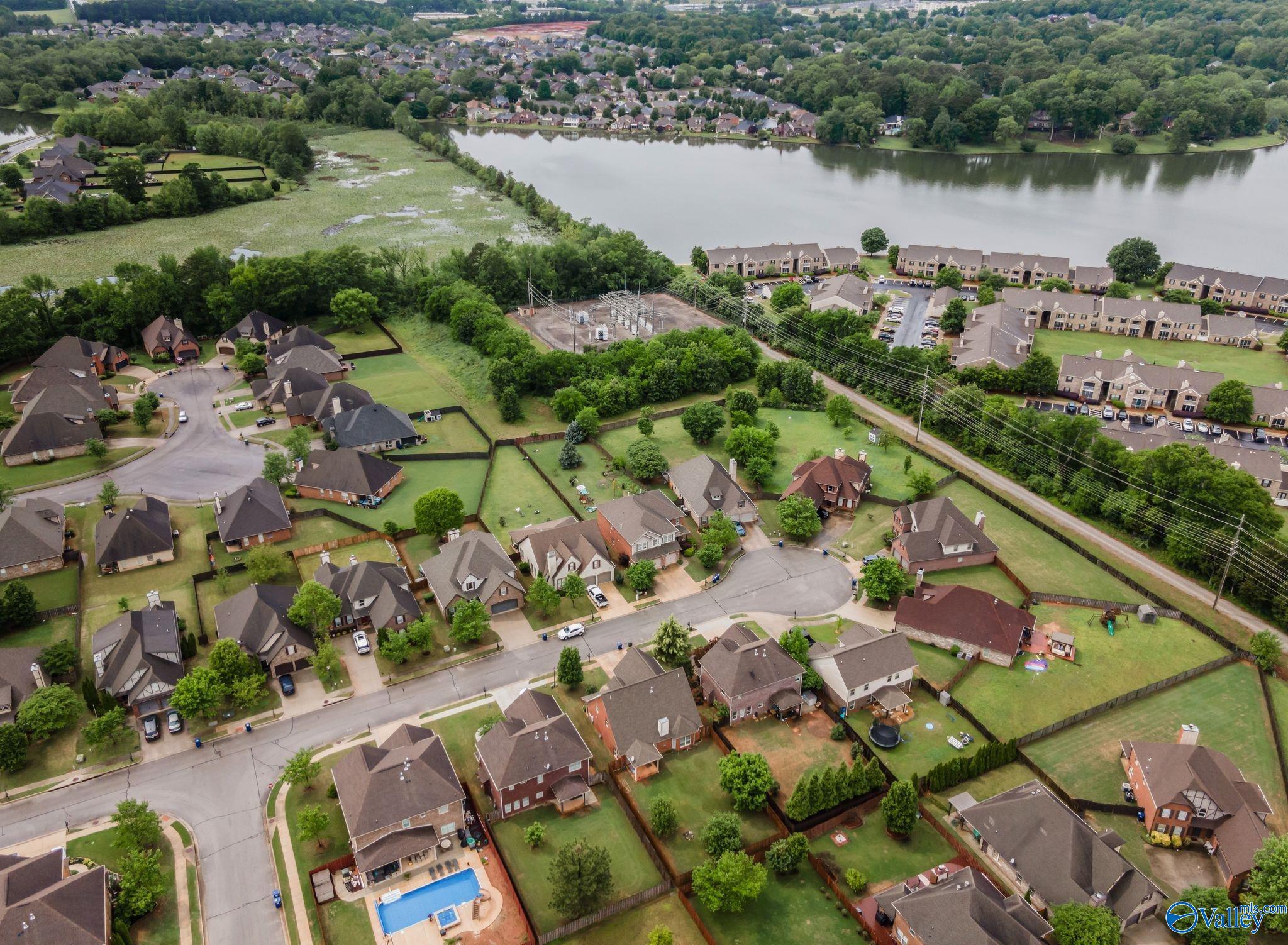 107 Rainwood Drive, Huntsville, Alabama image 6