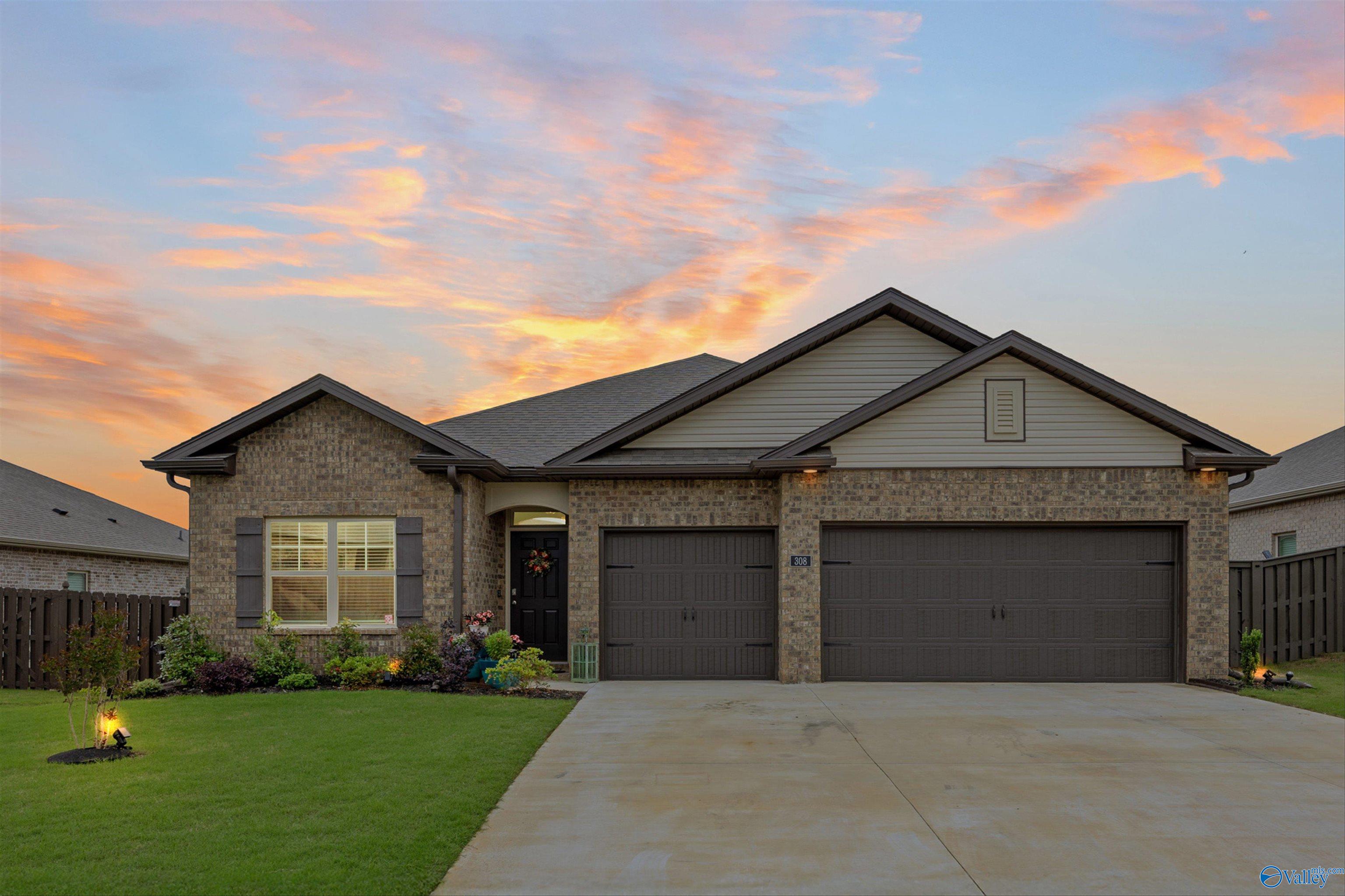 308 Sandy Oak Drive, Harvest, Alabama image 2