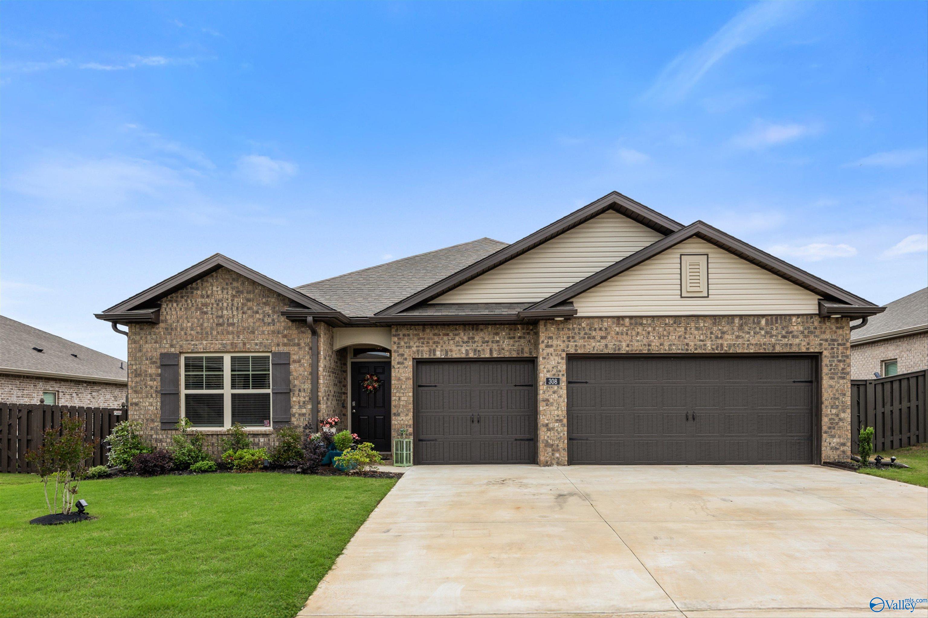 308 Sandy Oak Drive, Harvest, Alabama image 3
