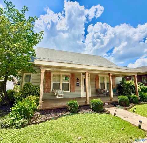 Homes For Sale - 3 Cain Street<br/> Decatur, AL 35601