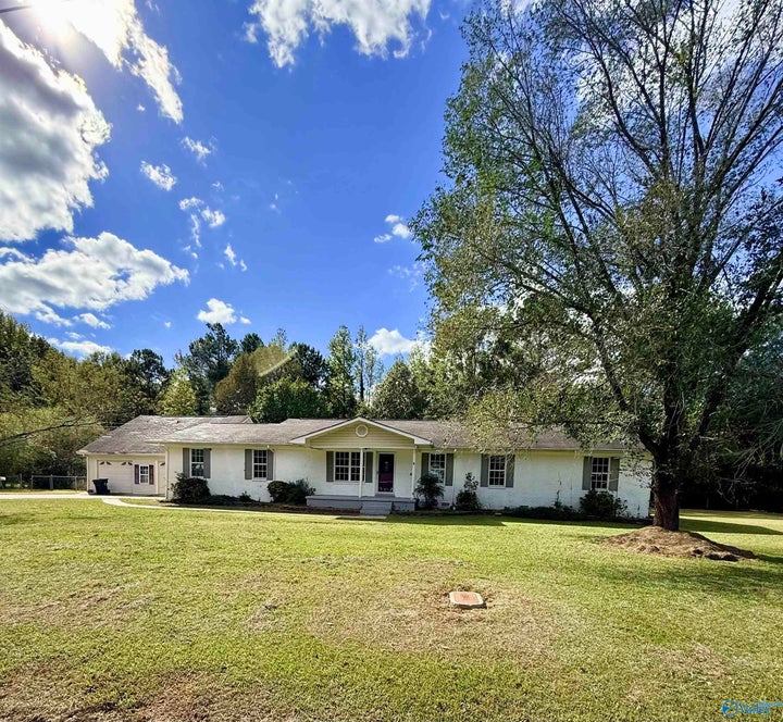 Photo 1 of 45 — 1421 Cove Creek Drive, Glencoe, AL 35905