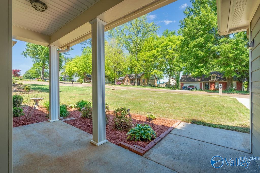 128 Lamirda Court NW