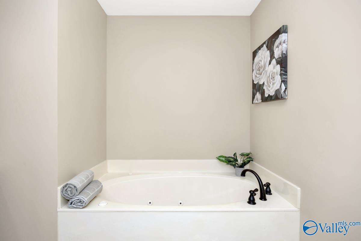 226 Pebblestone Drive, Huntsville, Alabama image 33