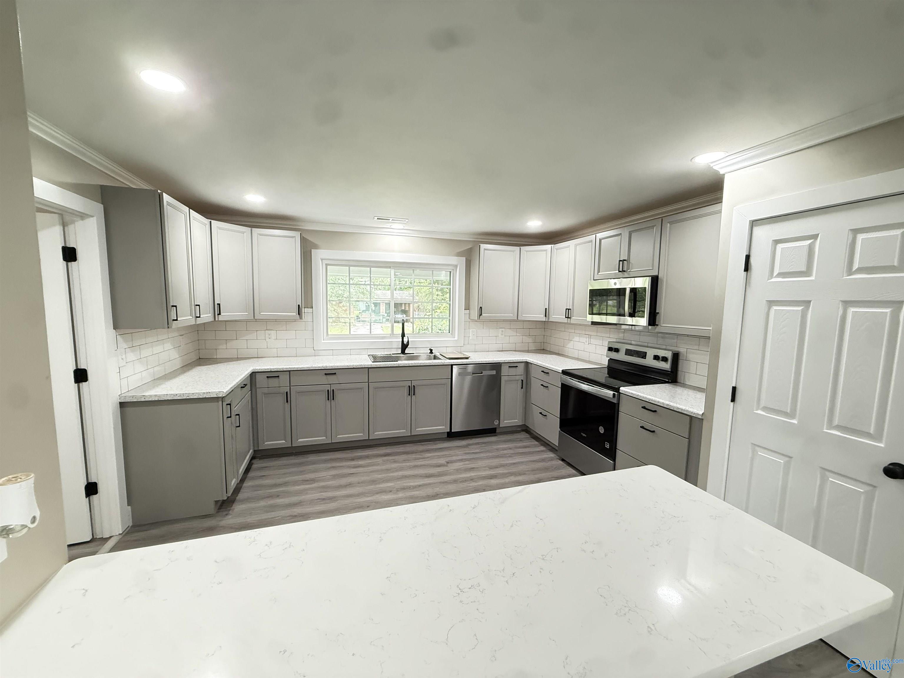 403 SW Arcadia Street, Hartselle, Alabama image 12