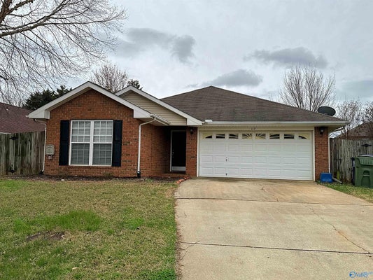 117 BREMERTON DR SW, HUNTSVILLE, AL 35824 - Image 144b7ff6963b49d4ff0ca7d9f97e4977/378871280