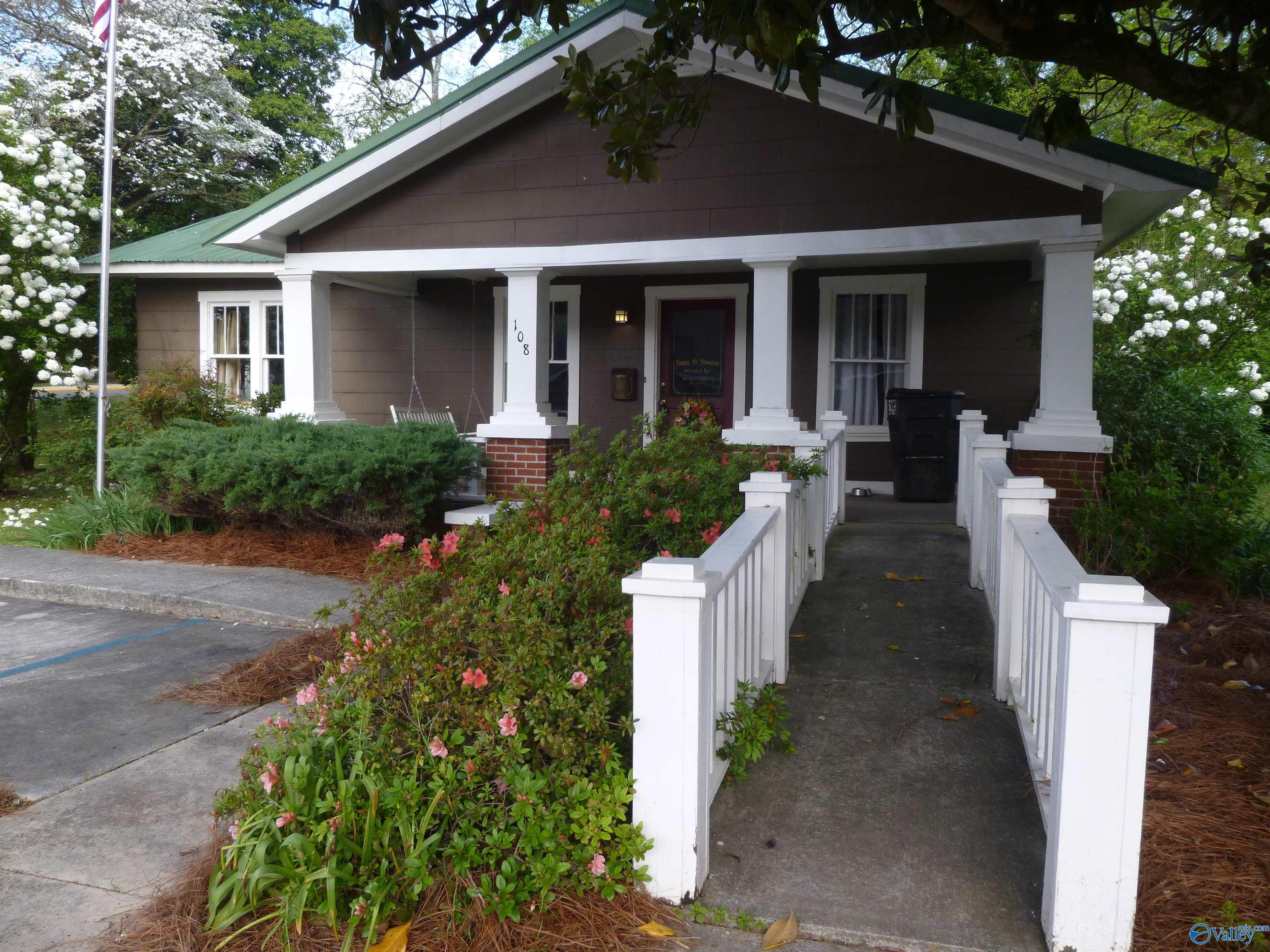 108 Alabama Avenue SW