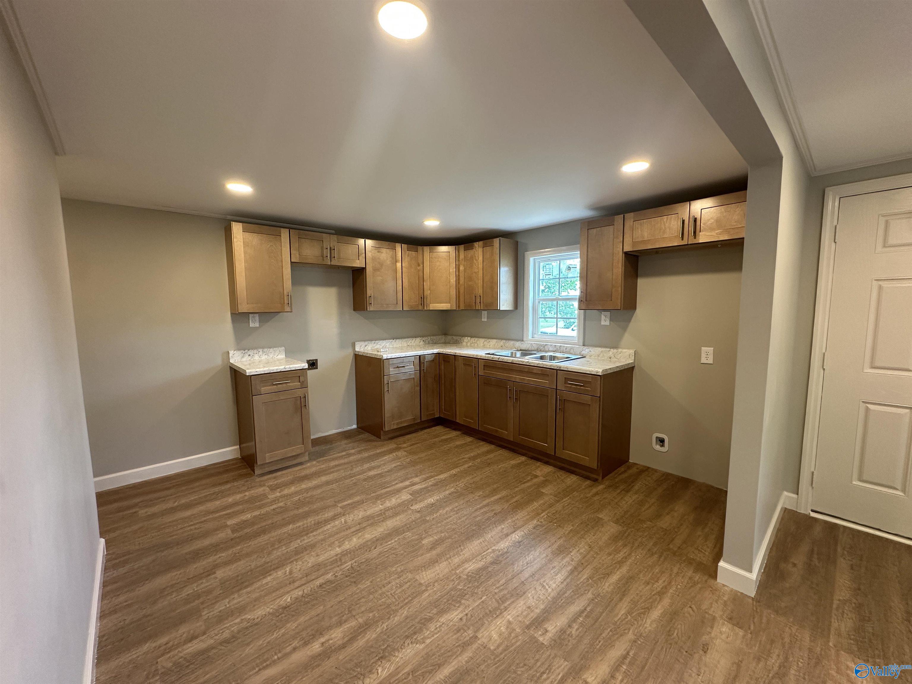 2601 Brindlee Mountain Parkway, Arab, Alabama image 4