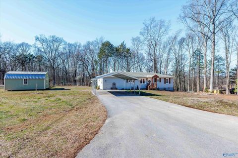 Photo of 290 Cedar Crest Drive, Huntsville, AL 35806 (MLS # 21909387)