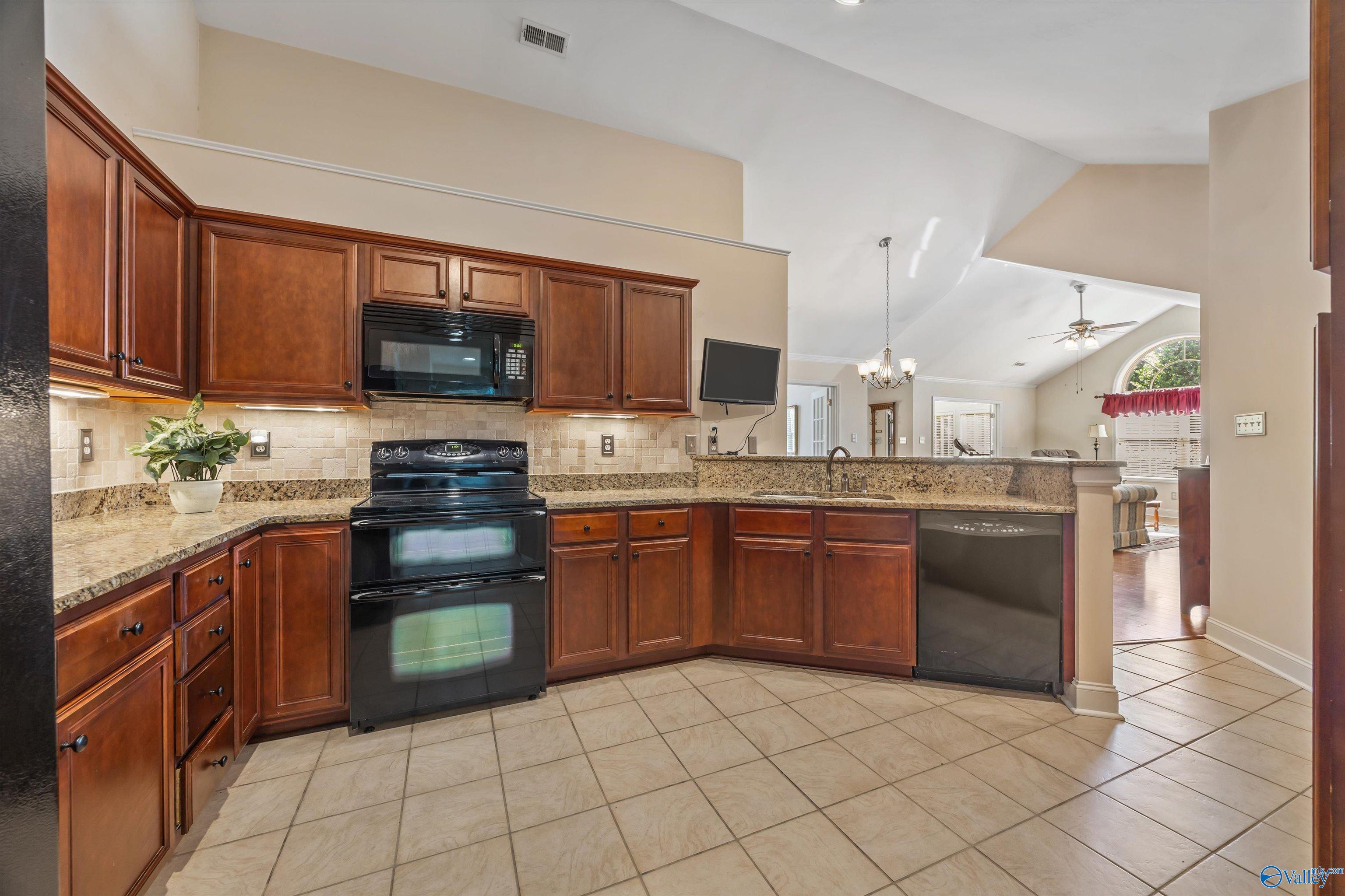 76 Laurel Lane, Brownsboro, Alabama image 11
