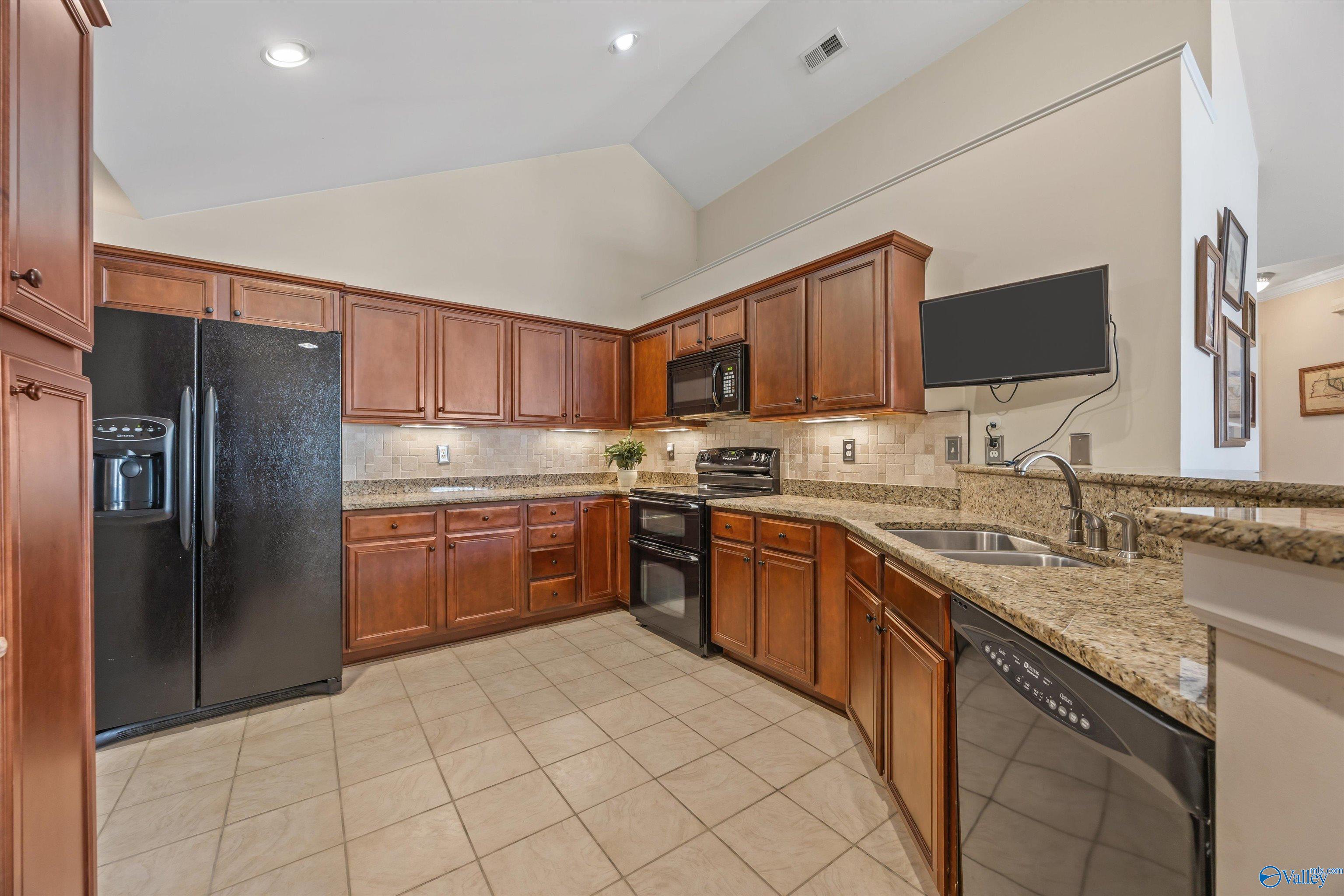 76 Laurel Lane, Brownsboro, Alabama image 13