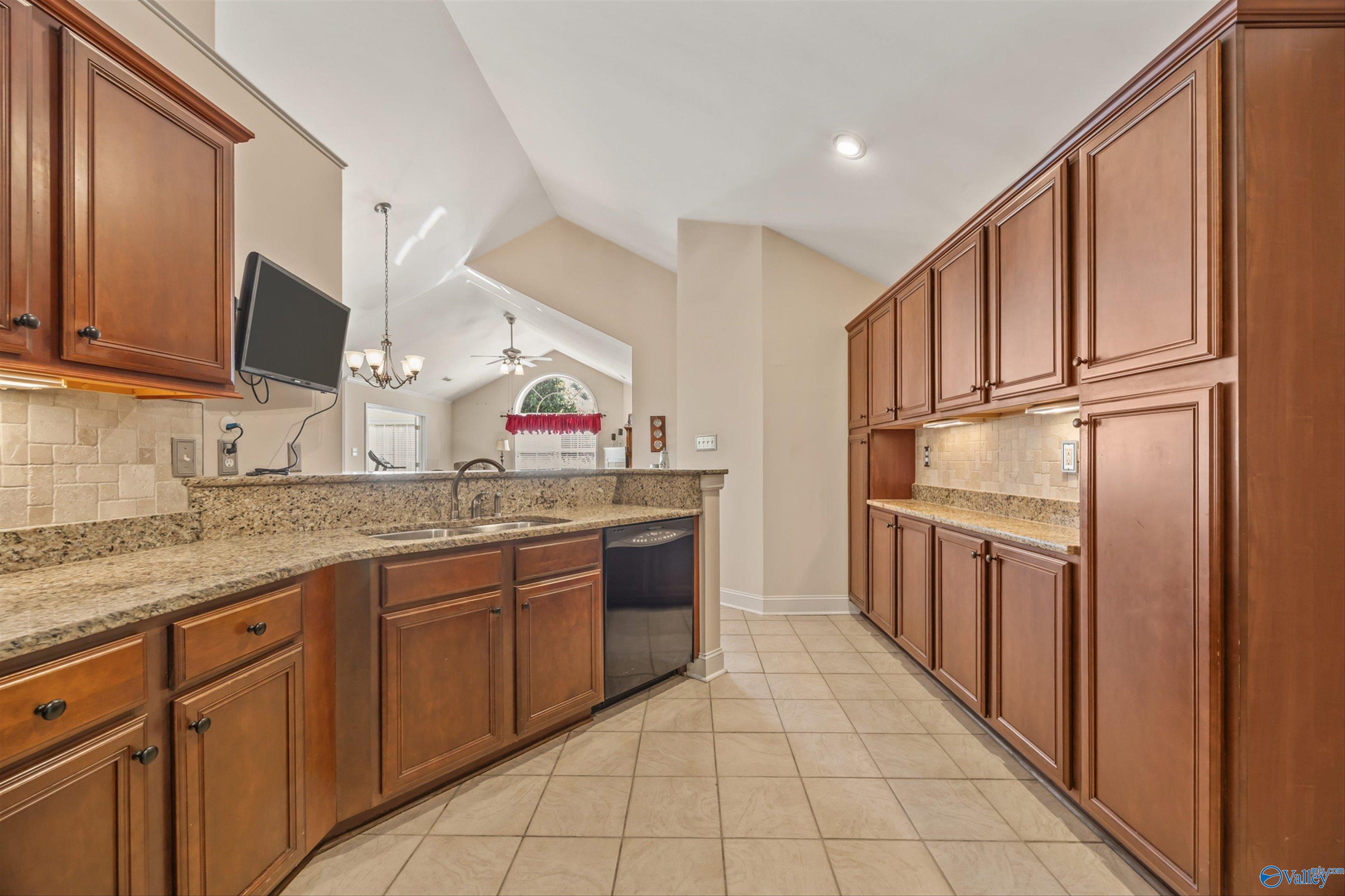 76 Laurel Lane, Brownsboro, Alabama image 12
