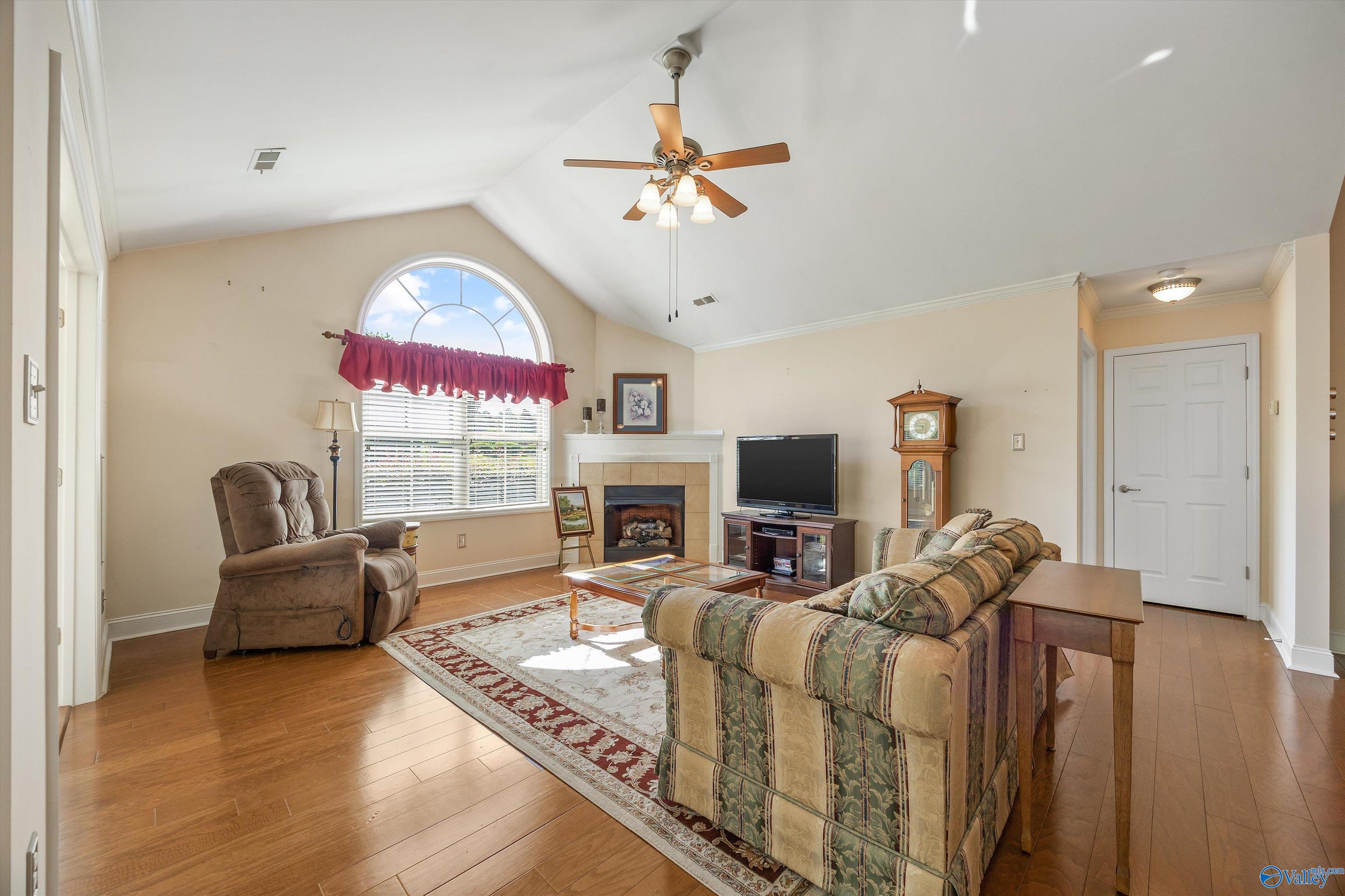 76 Laurel Lane, Brownsboro, Alabama image 5
