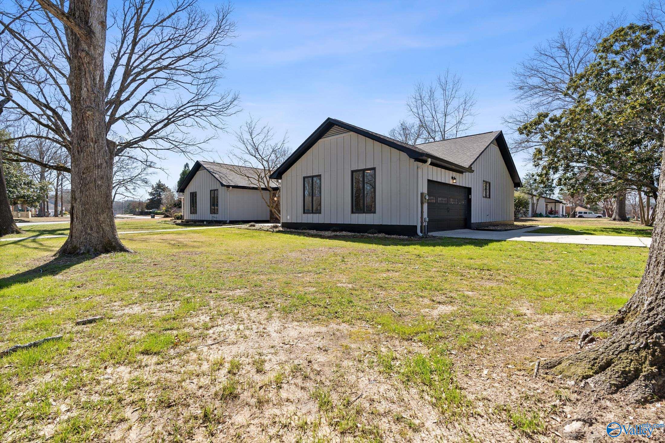 1601 Eastwood Drive, Decatur, Alabama image 36