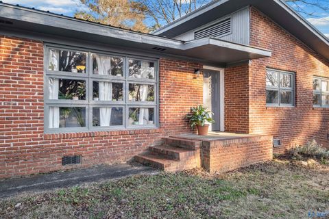 Homes For Sale - 205 Maumee Boulevard<br/> Calhoun County, Weaver, AL 36277