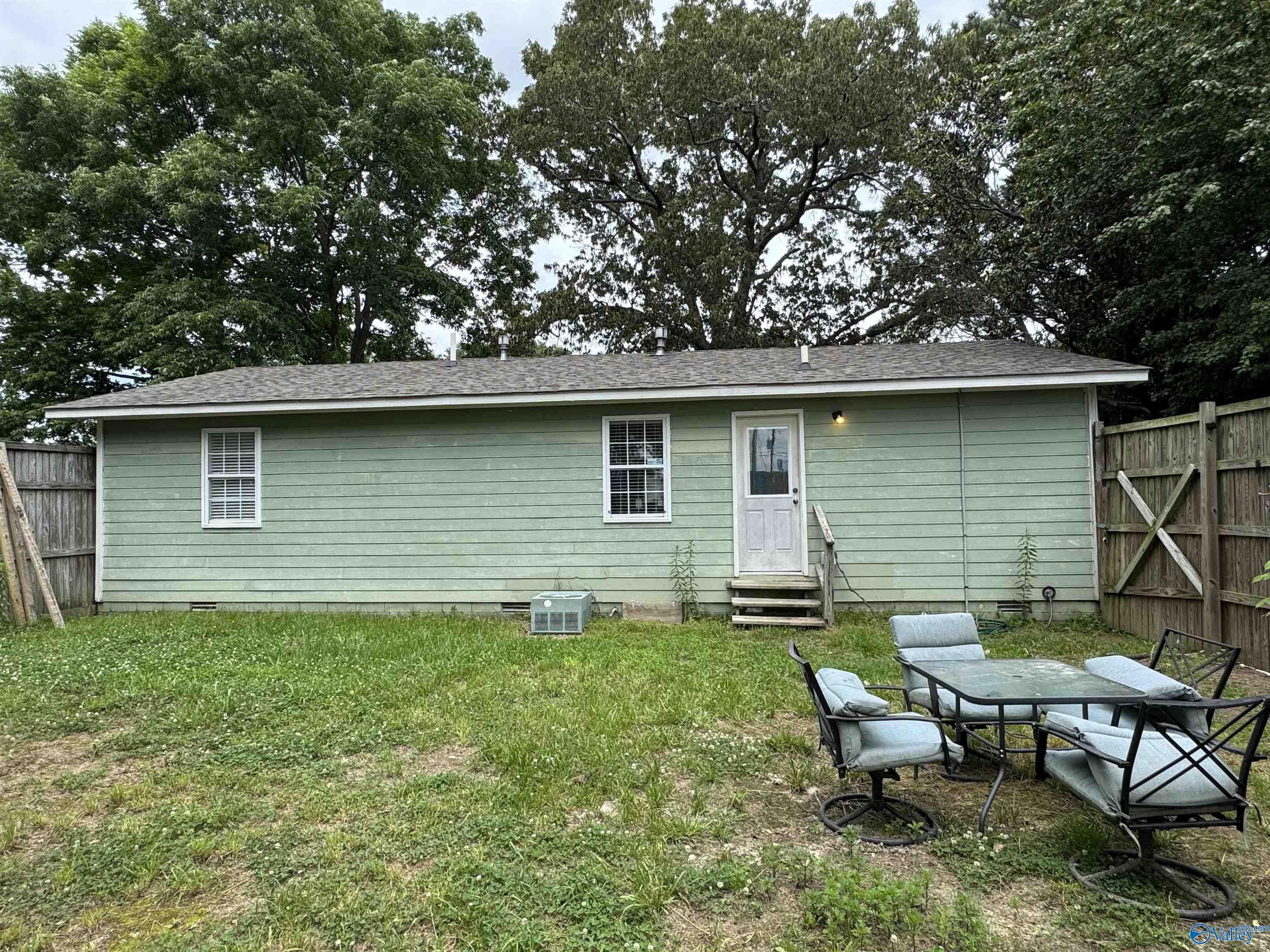 2368 Turnpike Road