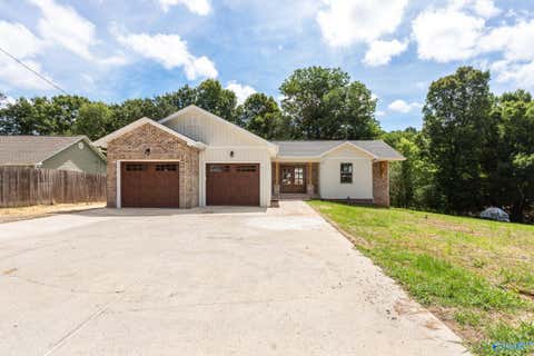 Homes For Sale - 402 Havenwood Lane<br/> Rainbow City, AL 35906
