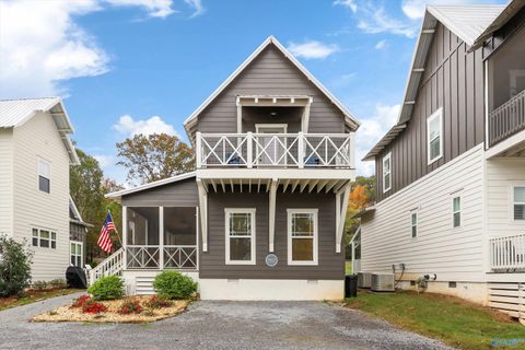 Photo of 3317 Hardin Road, Guntersville, AL 35976 (MLS # 21909353)